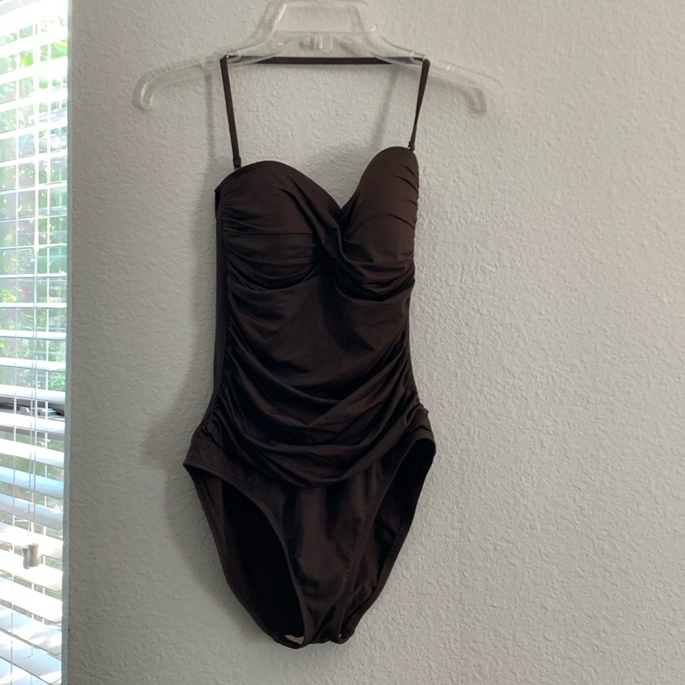 La Blanca by Rod Beattie Brown One Piece Bathing Suit size 8 Flattering